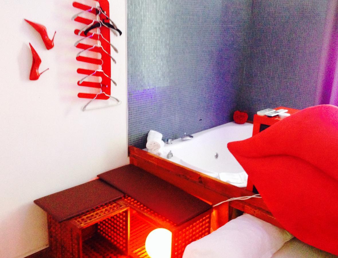 רומא Jacuzzi Rooms מראה חיצוני תמונה