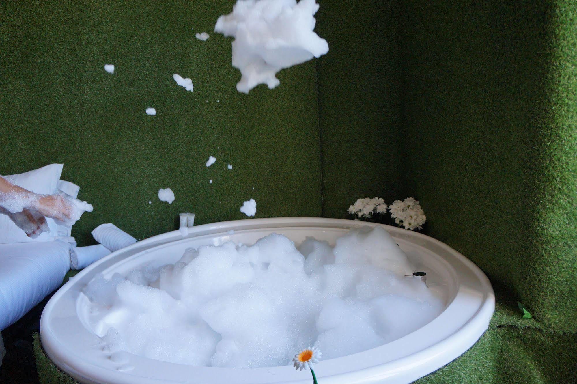 רומא Jacuzzi Rooms מראה חיצוני תמונה